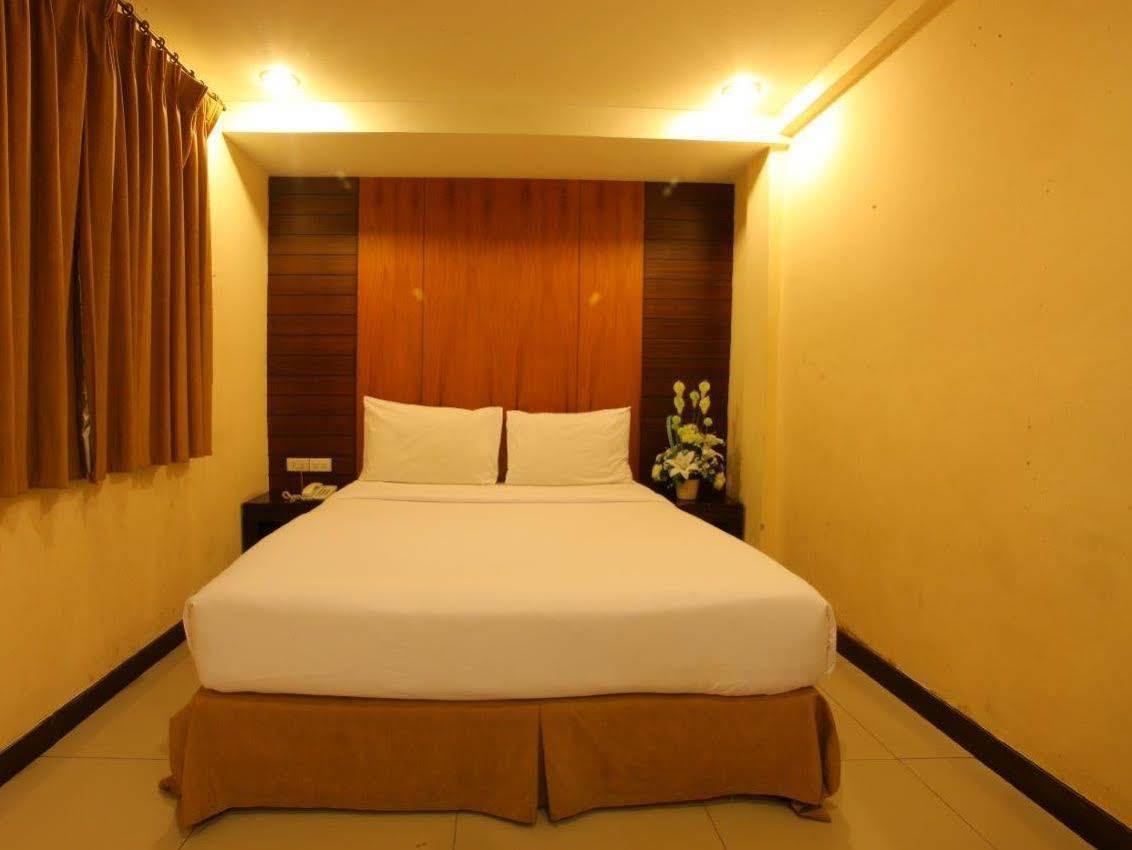 Tara Monte Hotel Bangkok Ngoại thất bức ảnh