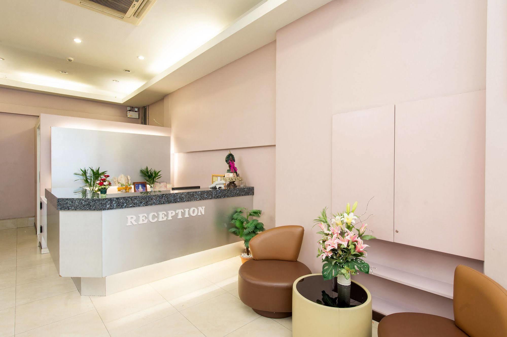 Tara Monte Hotel Bangkok Ngoại thất bức ảnh